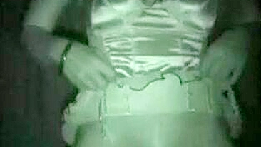 Câmera Escondida no Quarto de Hotel Revela Buceta Quente