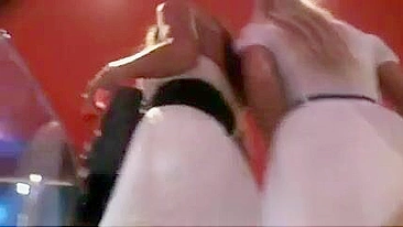 Garotas Safadas em Vídeo Amador de Calcinha Filmado com Câmera Escondida