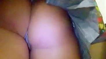 Cheerleader Safada Provocando Buceta em Vídeo Erótico