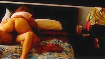 Vídeo de Sexo com Câmera Escondida: Rabuda Filmada Cavalgando em Segredo