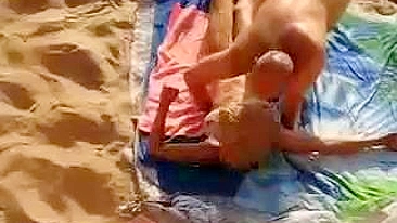 Filme Pornô de Sexo na Praia