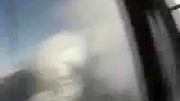 Ninfeta Tcheca Chupa Pau do Namorado na Cabana de Esqui