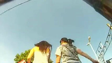 Melhor Vídeo Upskirt de Garota Gostosa em Jeans Apertados Mostrando a Bunda