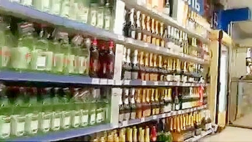 Vídeo Safado de Meias Brancas em Upskirt no Supermercado Público