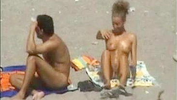 Nudez na Praia Pública, Ousada e Provocante