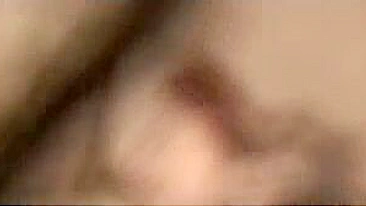 Buceta Ruiva Pega Fodendo na Praia por Câmera Voyeur Escondida