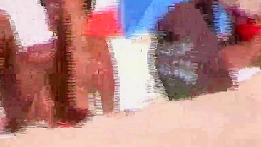 Câmera Espiã Voyeur Mulher Exhibicionista Nua na Praia