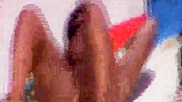 Câmera Espiã Voyeur Mulher Exhibicionista Nua na Praia