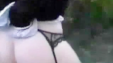 Vídeo de Garota Flagrada Nua em Público