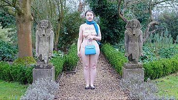 Protesto nu safado da milf vence e ela ganha a buceta depilada