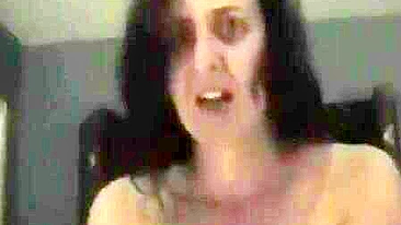 Vídeo amador taboo com mamãe que não para de cavalgar pica