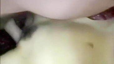 Puxando pra trás, metendo fundo em um incesto familiar FFM total