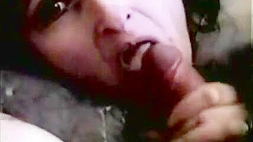 Amor de mãe vira putaria em pornô incesto real em POV