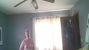 Finalmente Flagrei uma Mãe com Peitos à Mostra no Meu Celular