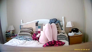 Esposa Suja Se Masturba na Buceta até Gozar Várias Vezes, Viciada no Próprio Gozo