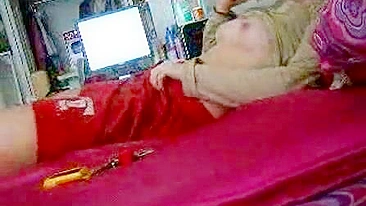 Masturbação escondida da minha enteada safada me faz gozar todo dia